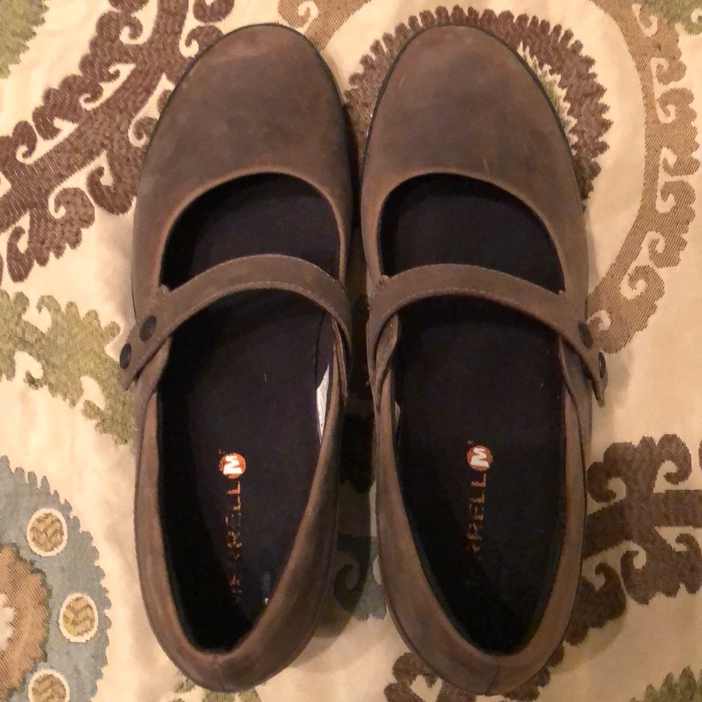 Merrill shoes